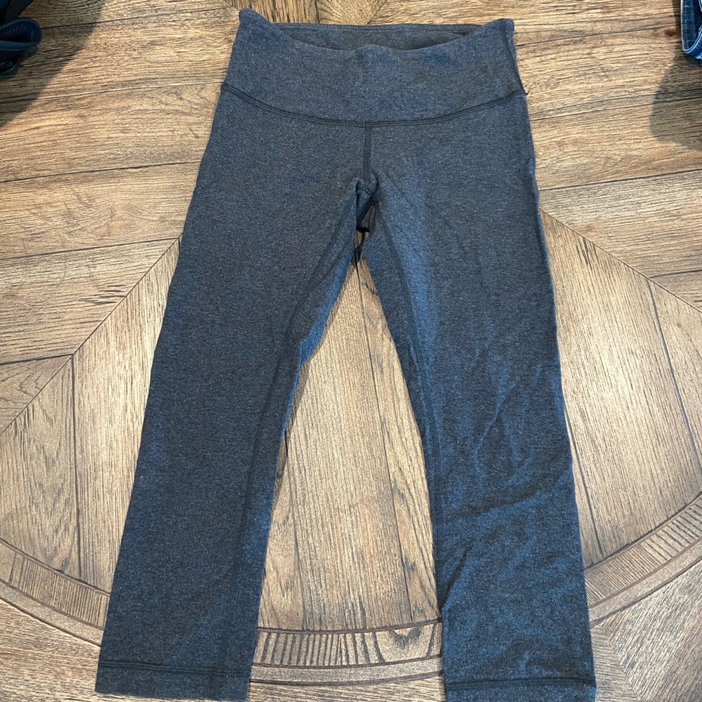 Lululemon Crop Leggings Size 6